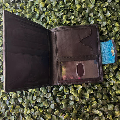 Women's Alligator Compact Wallet with Snap Clasp – Handcrafted in Florida (Teal)