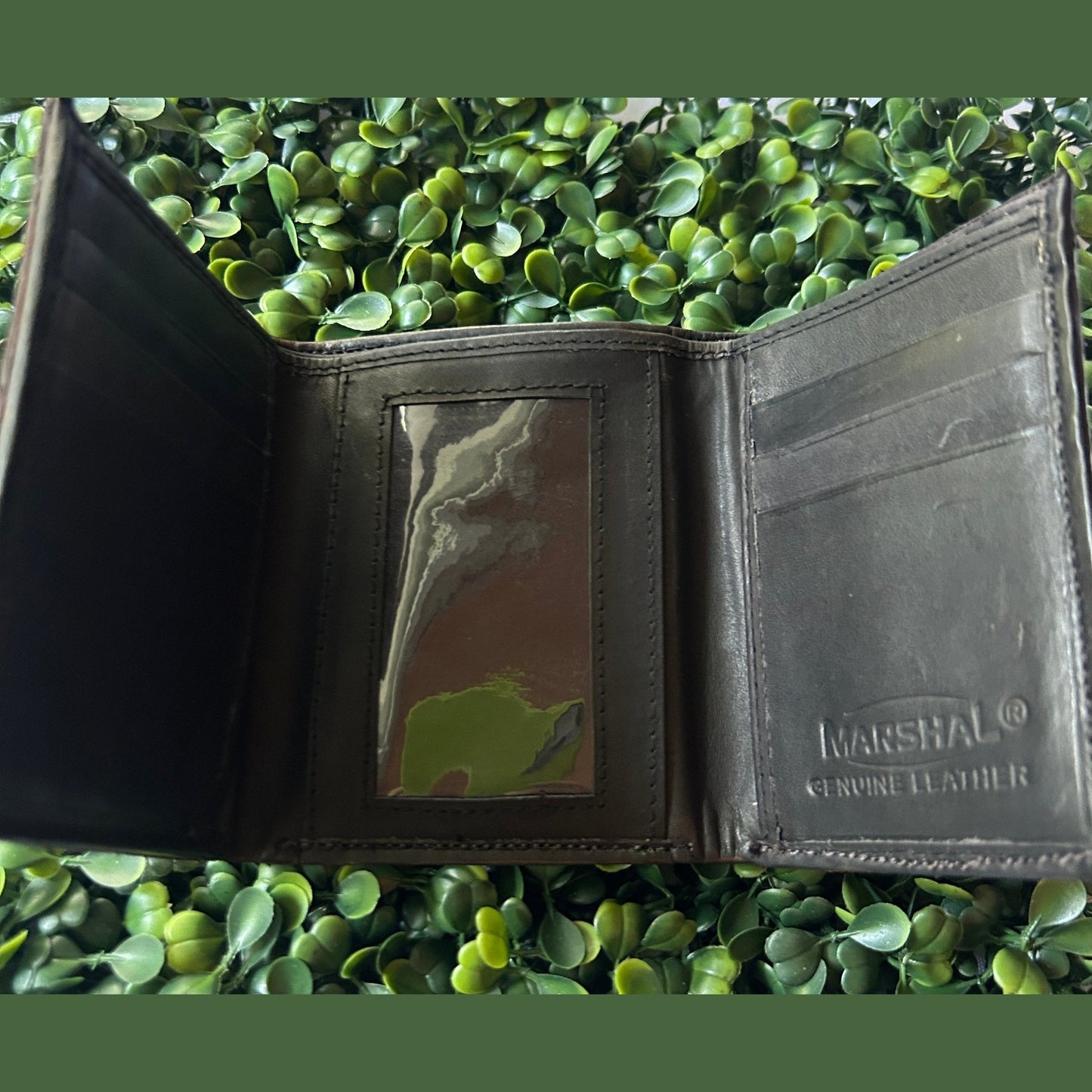 Men’s Alligator Trifold Wallet — Brown