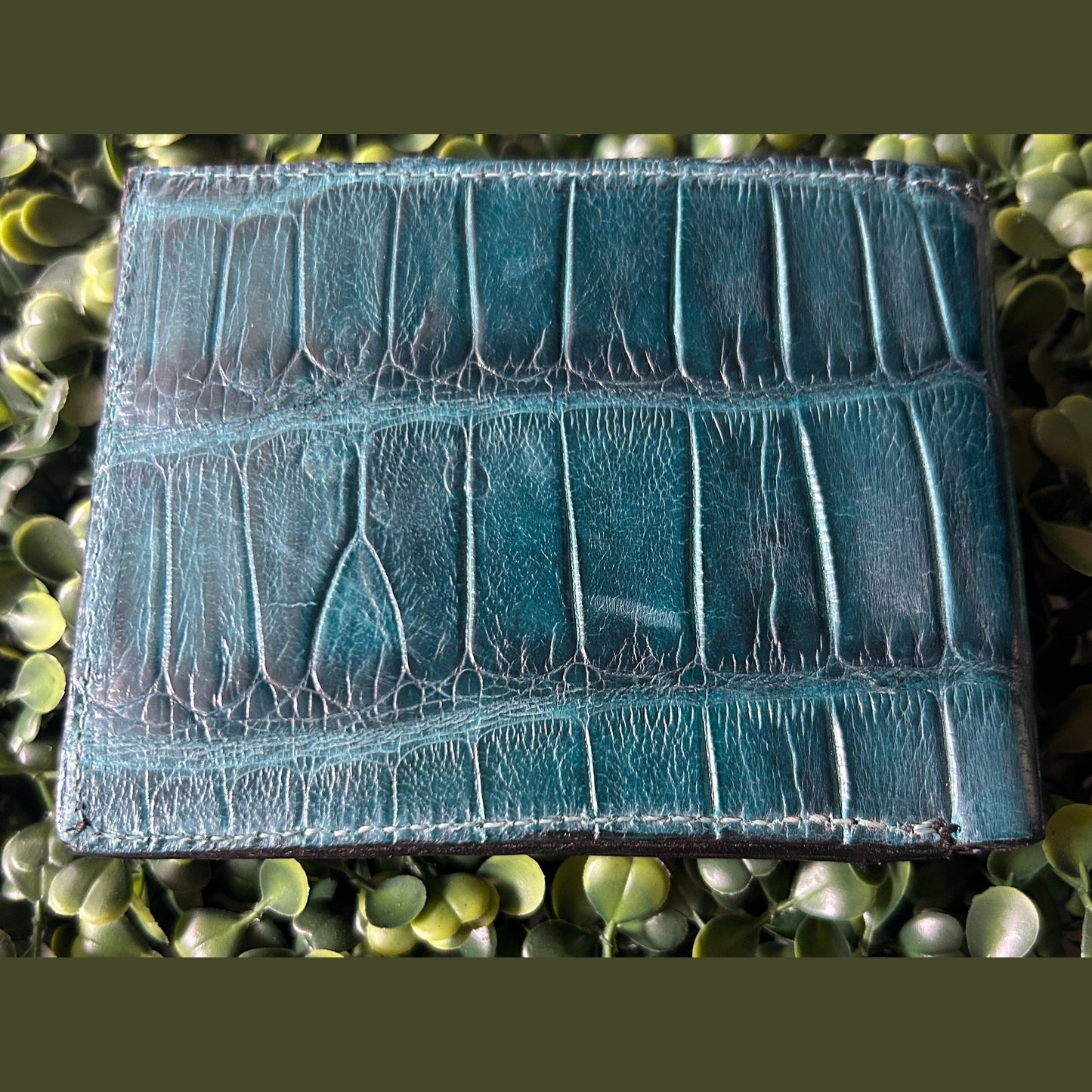 Men's Alligator Bifold Wallet - Teal