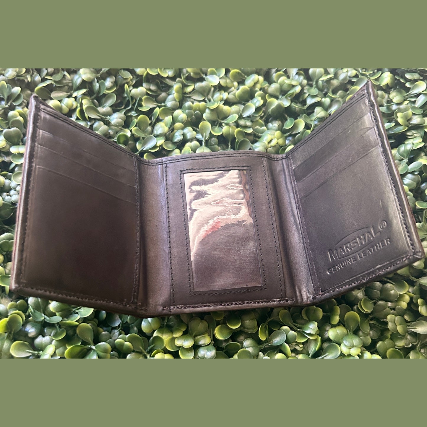 Men’s Alligator Trifold Wallet — Brown