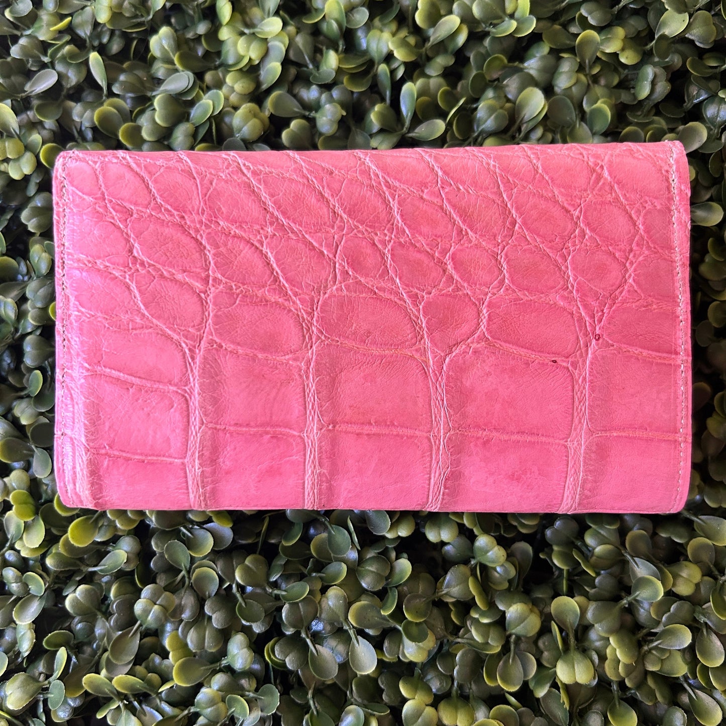 Women's Alligator  Leather Wallet – Large Wallet (Pink)
